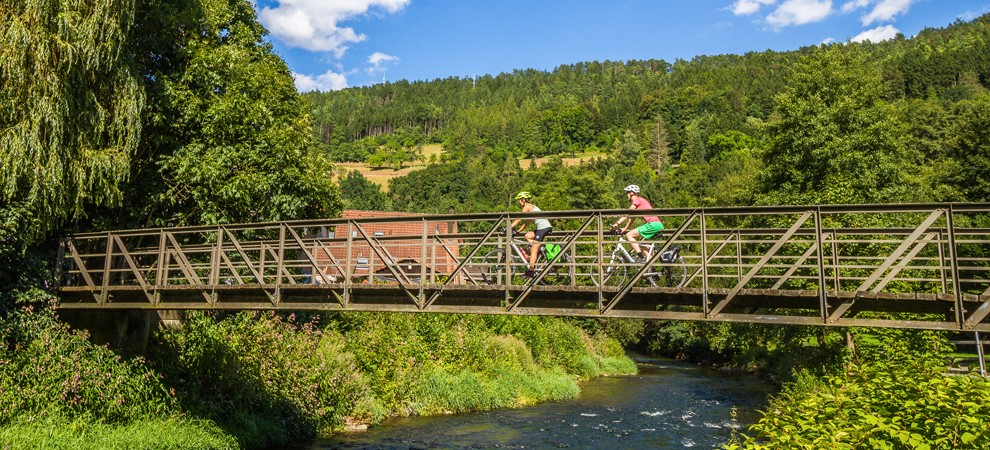 Fahrradfahrer am Nagoldtalradweg