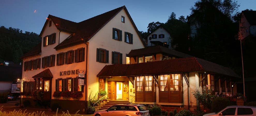 Gasthof-Hotel Krone Wildberg - Haupthaus Nachtaufnahme